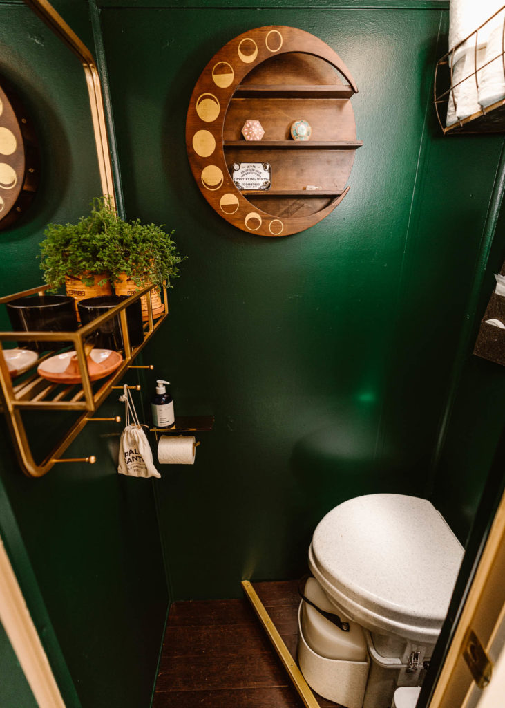 RV bathroom inspiration
