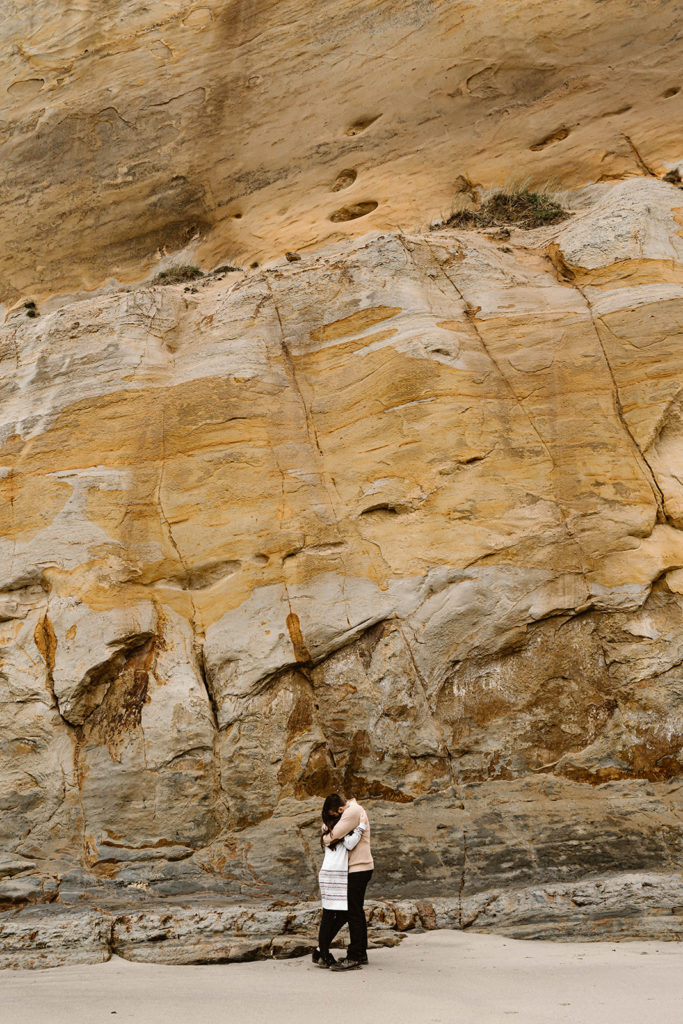 Cape Kiwanda engagement photo inspiration