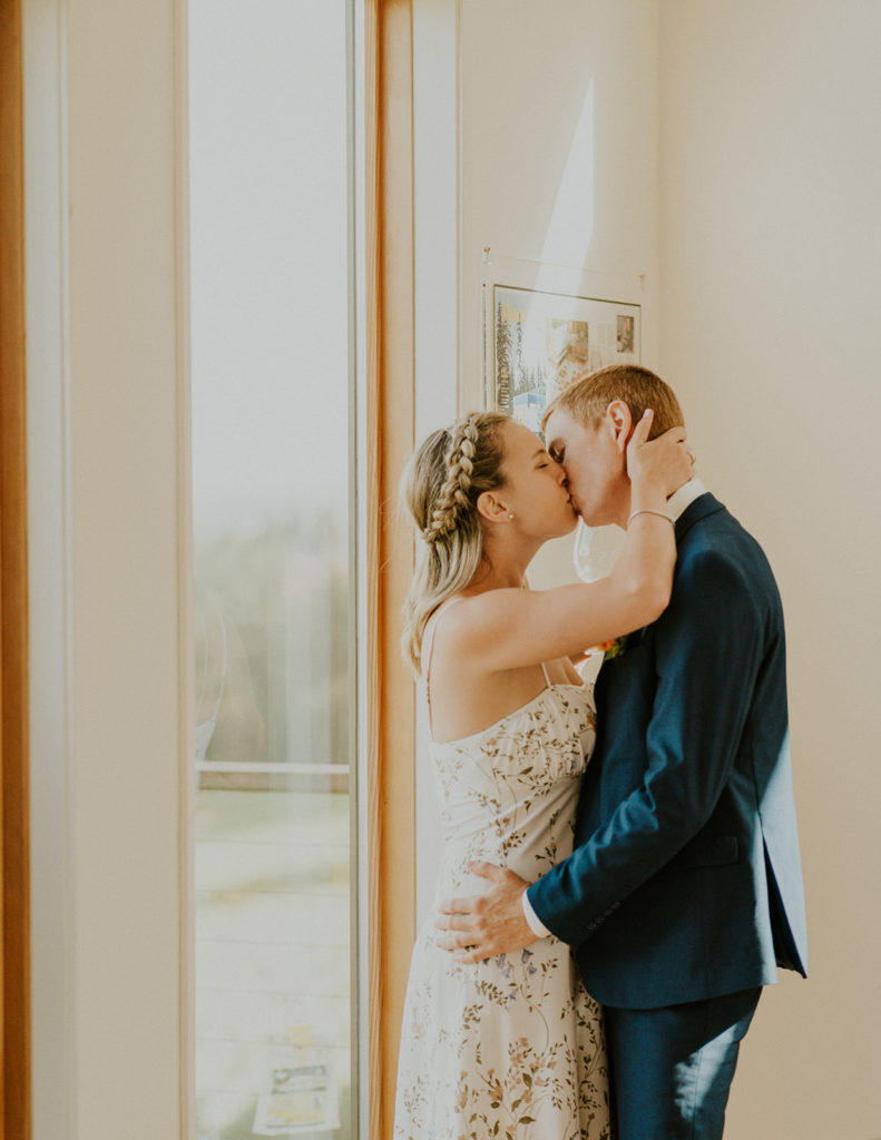 Oregon winery elopement