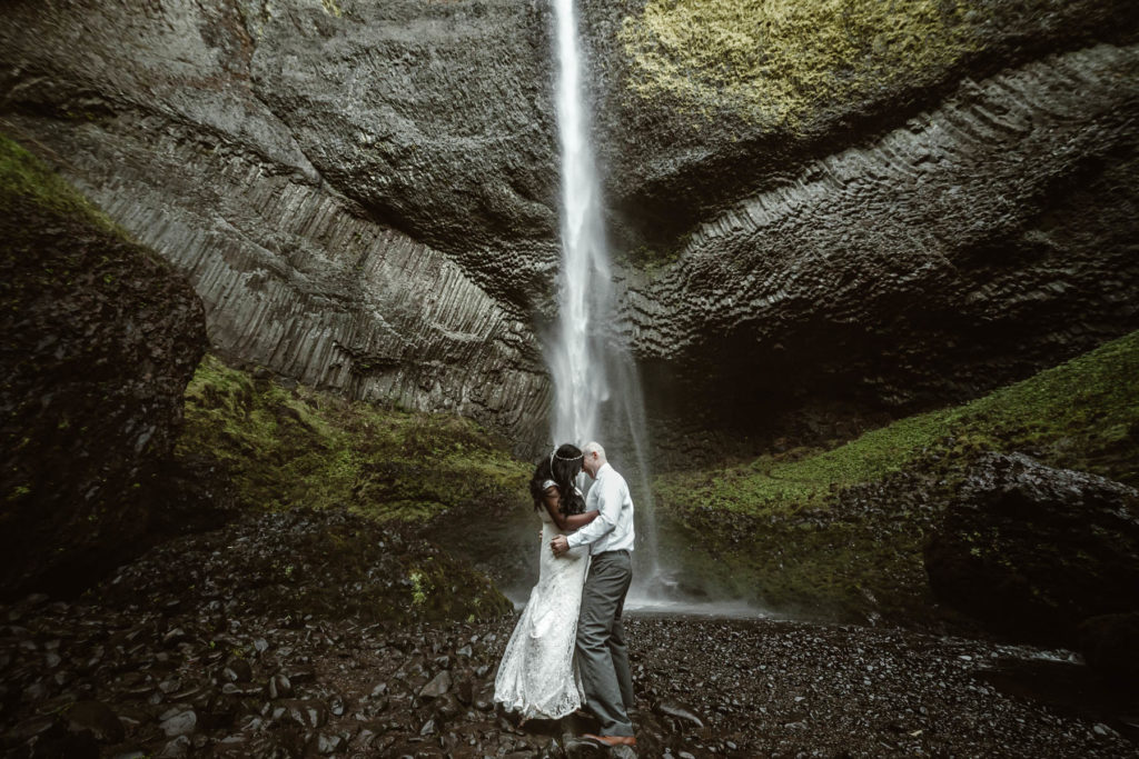 Couple gets married at a waterfall in Oregon