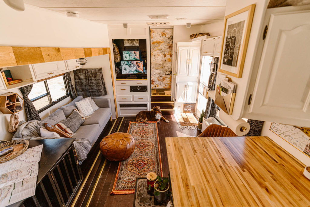 live in an rv full time and work from home